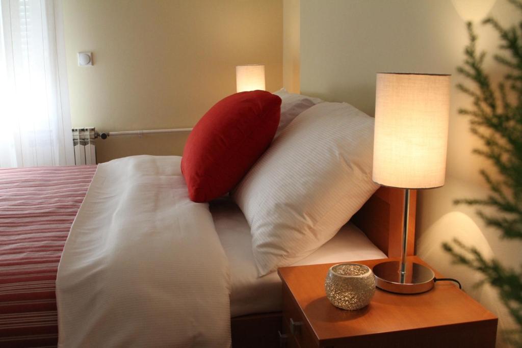 Rooms Villa Aria Сесвете Екстериор снимка