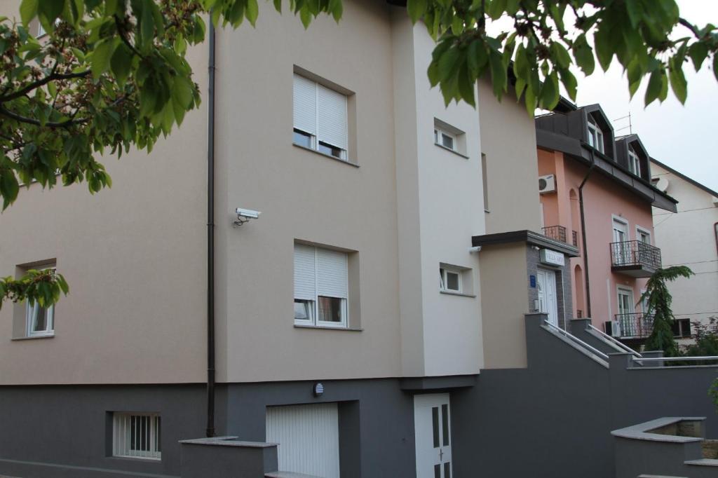 Rooms Villa Aria Сесвете Екстериор снимка